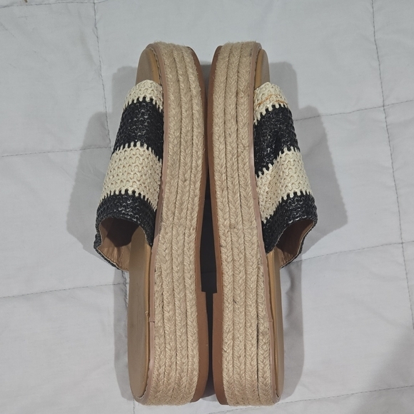 Sabo Black and Cream Casual Sandals with Wide Straps Size 7 - Picture 2 of 3